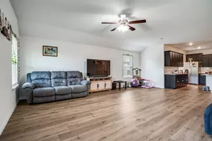 3901 Kenworth Ln, McKinney, TX 75071 - Photo 9
