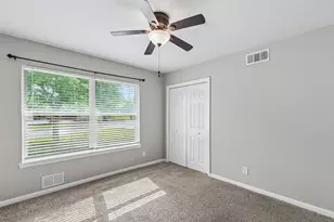 717 NW 6th St, Grand Prairie, TX 75050 - Photo 19