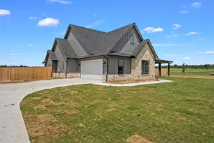 407 Lacek Mill Rd, China Spring, TX 76633 - Photo 3