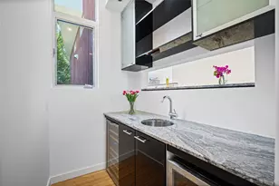 505 W Alabama St, Houston, TX 77006 - Photo 9