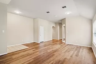 633 Horn St, Crowley, TX 76036 - Photo 9