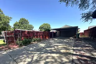 3817 Commonwealth Dr, Garland, TX 75043 - Photo 15