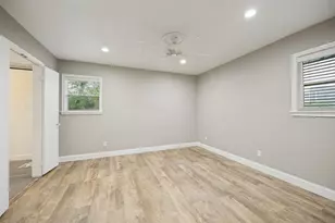 2121 E Pecan Ln, Plano, TX 75074 - Photo 21