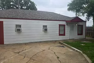 2604 Bomar Ave, Fort Worth, TX 76103 - Photo 13
