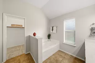 15525 Landing Creek Ln, Fort Worth, TX 76262 - Photo 23