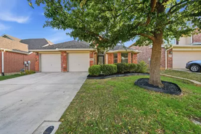 15525 Landing Creek Lane, Fort Worth, TX 76262 - Photo 5