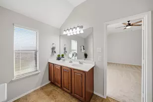 15525 Landing Creek Ln, Fort Worth, TX 76262 - Photo 25
