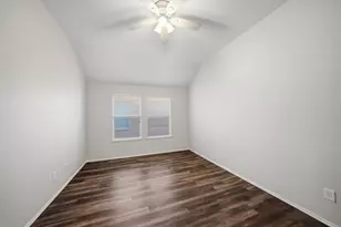 15525 Landing Creek Ln, Fort Worth, TX 76262 - Photo 17