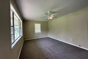 711 Clarksville Rd, Bogata, TX 75417 - Photo 5