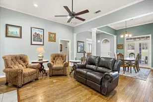 1712 Bent Tree Ct, Granbury, TX 76049 - Photo 11