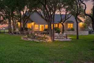 1712 Bent Tree Ct, Granbury, TX 76049 - Photo 3