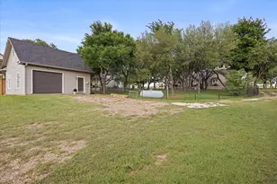 1712 Bent Tree Ct, Granbury, TX 76049 - Photo 33