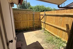 708 E Pecan St, Hurst, TX 76053 - Photo 15
