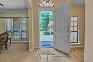 2951 Velero, Grand Prairie, TX 75054 - Photo 3