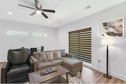 162 S Cisco Street, Dallas, TX 75246 - Photo 11