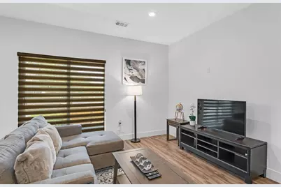 162 S Cisco Street, Dallas, TX 75246 - Photo 5