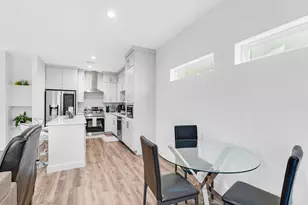 162 S Cisco St, Dallas, TX 75246 - Photo 3