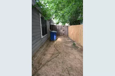 3226 Navaro Street, Dallas, TX 75212 - Photo 31