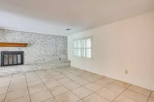 104 Wildwood Ct, Azle, TX 76020 - Photo 9