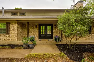 104 Wildwood Ct, Azle, TX 76020 - Photo 5