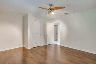104 Wildwood Ct, Azle, TX 76020 - Photo 31