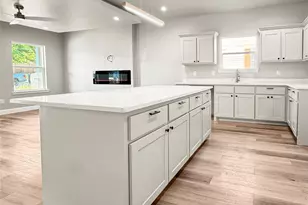 1124 Jones St, Greenville, TX 75401 - Photo 5
