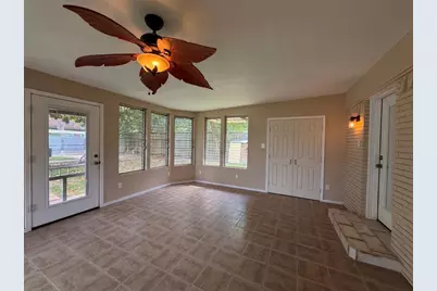 8832 Antrim Drive, Dallas, TX 75218 - Photo 17