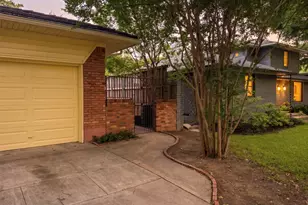 8832 Antrim Dr, Dallas, TX 75218 - Photo 17