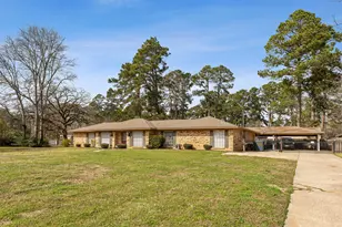 1302 W Sabine St, Carthage, TX 75633 - Photo 17