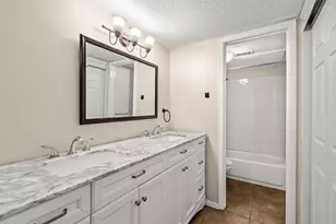 5903 Harvest Hill Rd, Dallas, TX 75230 - Photo 13
