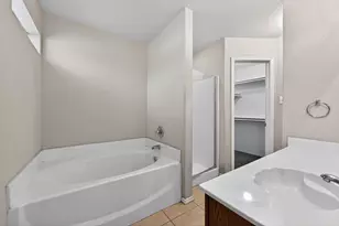 1715 Reynolds St, Lancaster, TX 75134 - Photo 23