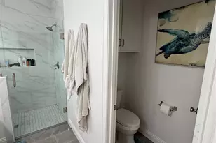 527 Siesta Ct, Granbury, TX 76048 - Photo 11