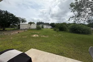 527 Siesta Ct, Granbury, TX 76048 - Photo 15