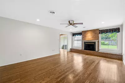 4809 Pecan Terrace, Waco, TX 76710 - Photo 3