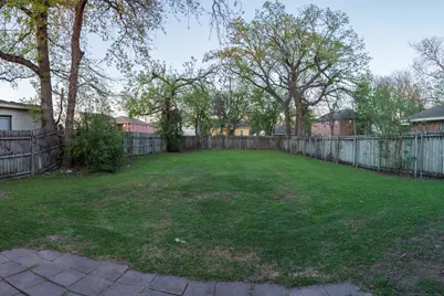 1910 S 12th Street, Waco, TX 76706 - Photo 21
