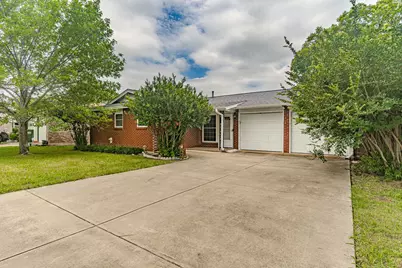 1912 15th Street, Mineral Wells, TX 76067 - Photo 1
