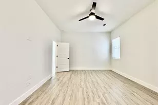 8513 Shorehan Rd, The Colony, TX 75036 - Photo 9