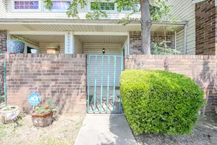831 Creekside Dr, Lewisville, TX 75067 - Photo 3