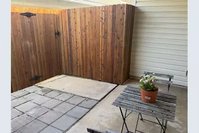 831 Creekside Drive, Lewisville, TX 75067 - Photo 27