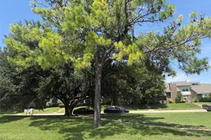 831 Creekside Dr, Lewisville, TX 75067 - Photo 29