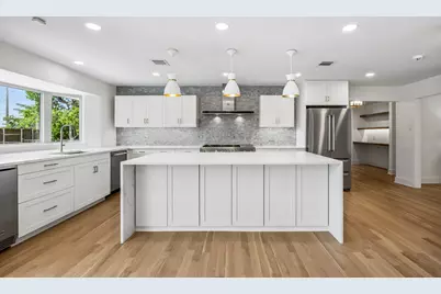 4452 Sugar Mill Road, Dallas, TX 75244 - Photo 17