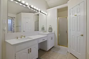 729 Bent Tree Ct, Hurst, TX 76054 - Photo 15