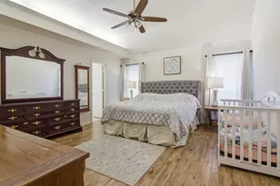 729 Bent Tree Ct, Hurst, TX 76054 - Photo 13