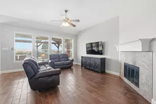 10909 Owl Creek Dr, Fort Worth, TX 76179 - Photo 9