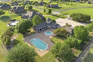 10909 Owl Creek Dr, Fort Worth, TX 76179 - Photo 27