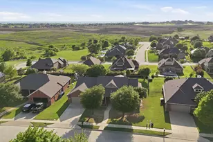10909 Owl Creek Dr, Fort Worth, TX 76179 - Photo 33