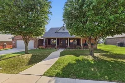 10909 Owl Creek Drive, Fort Worth, TX 76179 - Photo 5