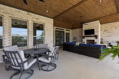 1025 High Point Street, Weatherford, TX 76087 - Photo 9