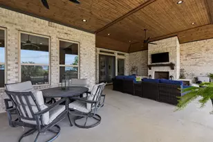 1025 High Pt St, Weatherford, TX 76087 - Photo 9