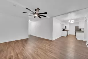 512 Virginia Ave, Waxahachie, TX 75165 - Photo 5